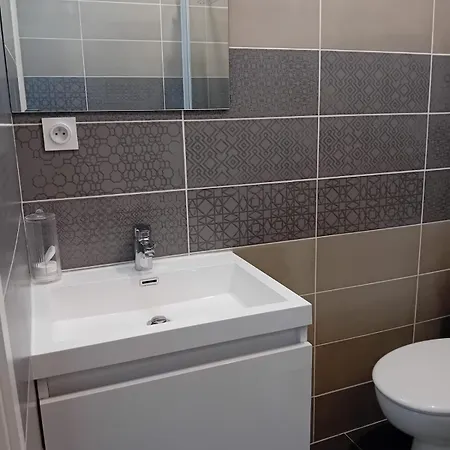 Luxury Monacoview בוסוליי